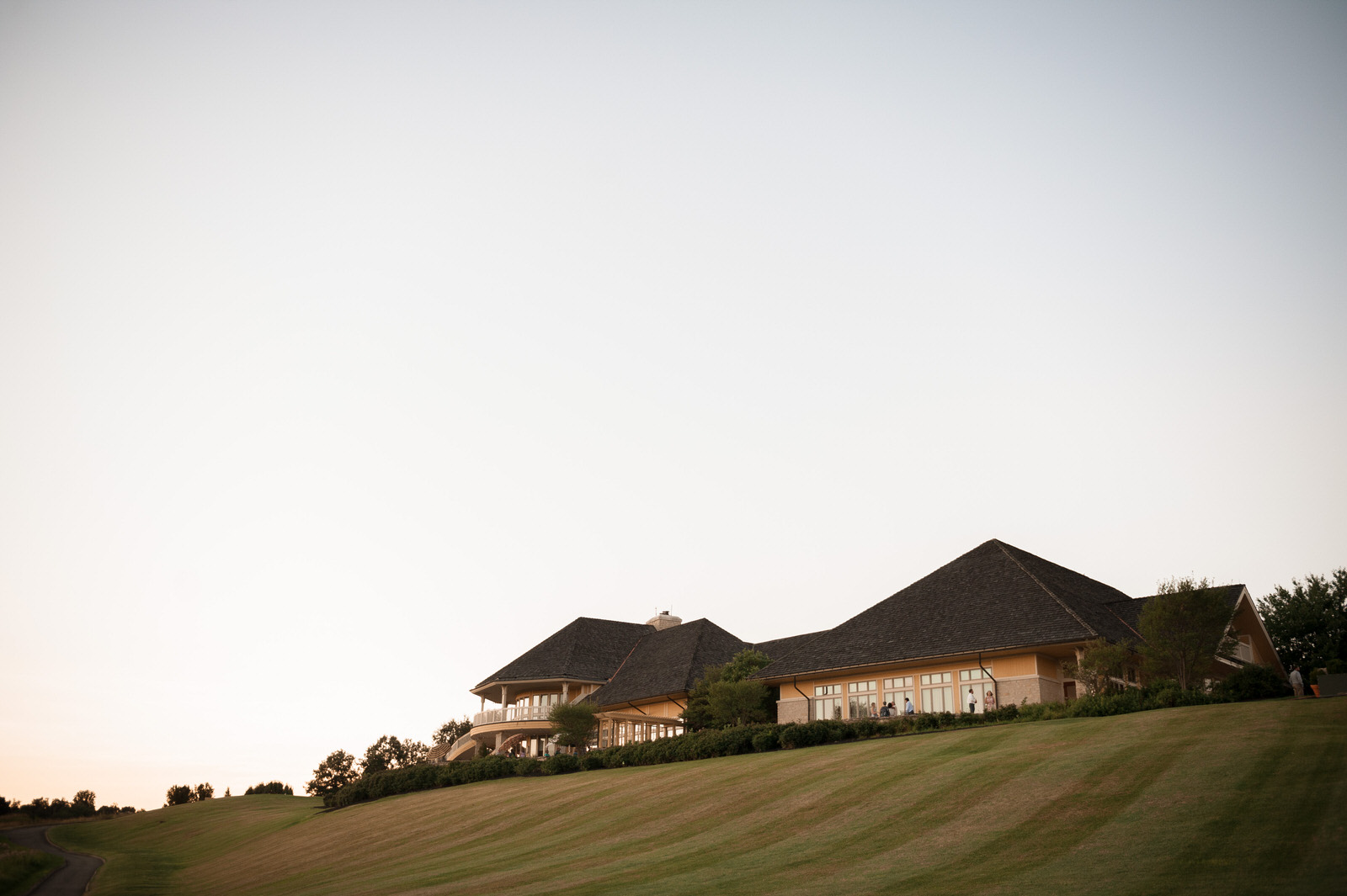 wedding venue at the Virtues Golf course in Nashport Ohio