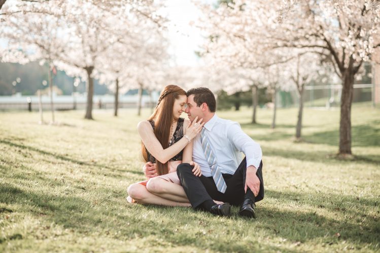 The best wedding and engagement photographer in southern ohio located in Athens