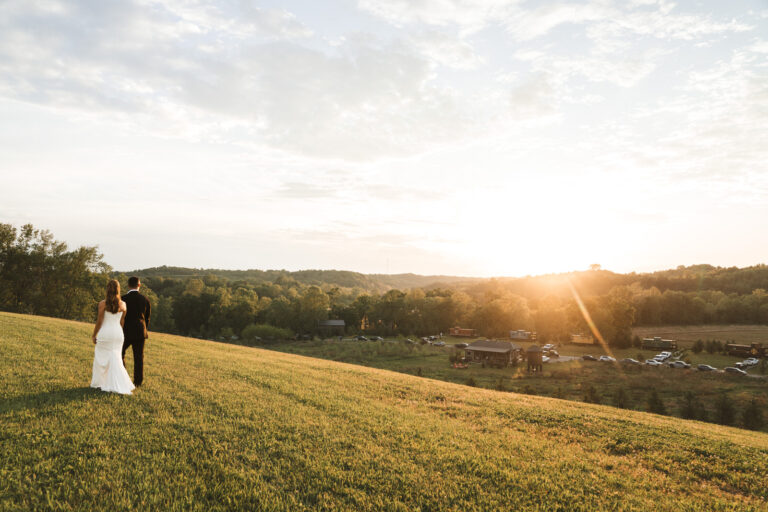 Hideaway on the hocking Wedding